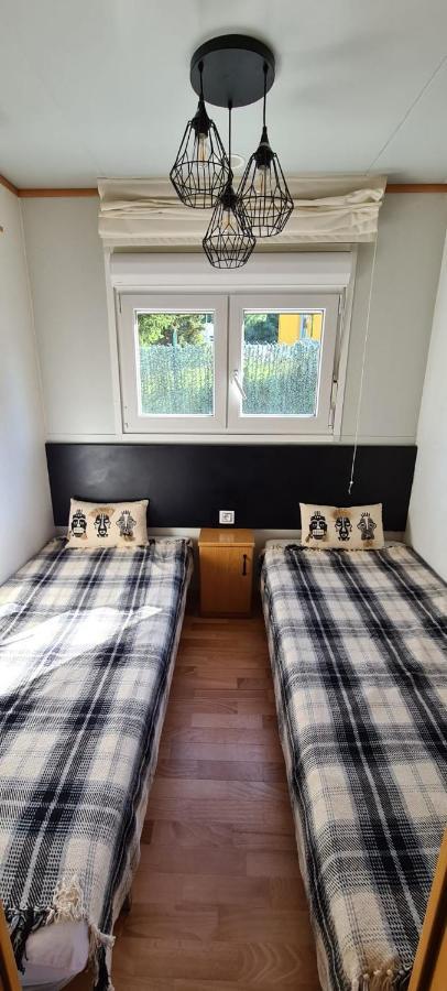 Mobil Home Dans Camping Saillagouse Zewnętrze zdjęcie